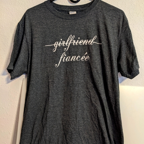 Ladies Girlfriend/Fiancee T Shirt Size Large - Picture 1 of 3